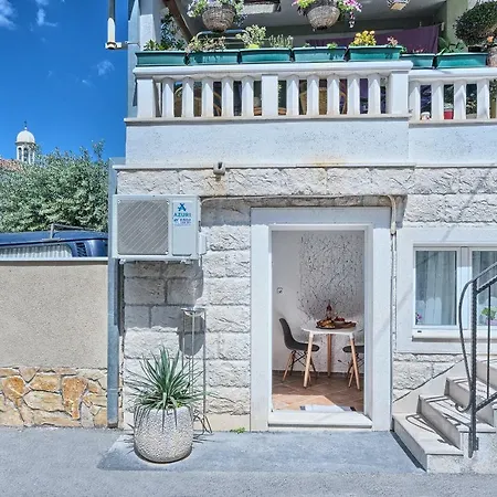 Studio Apartman Harmony