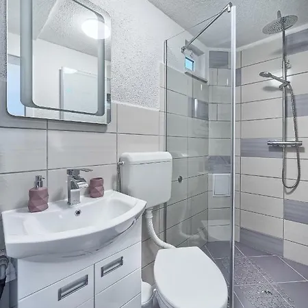 Studio Apartman Harmony * Kaštela